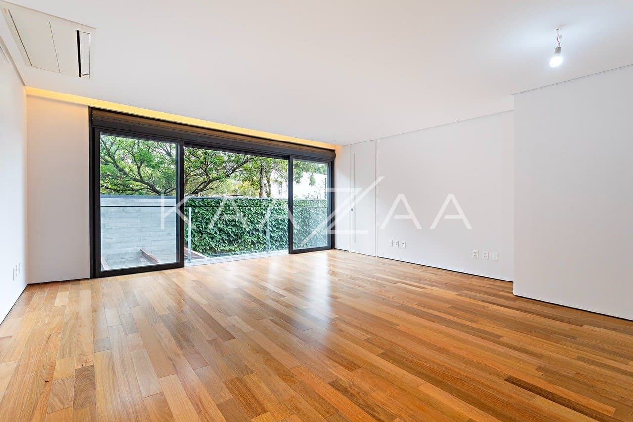 Casa nova contemporânea em rua fechada próxima aos Clubes Pinheiros, Hebraica e Shopping Iguatemi - Foto 13