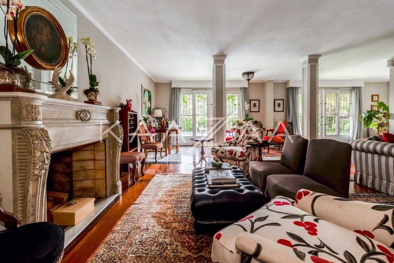 Casa clássica em Cidade Jardim - Foto 1