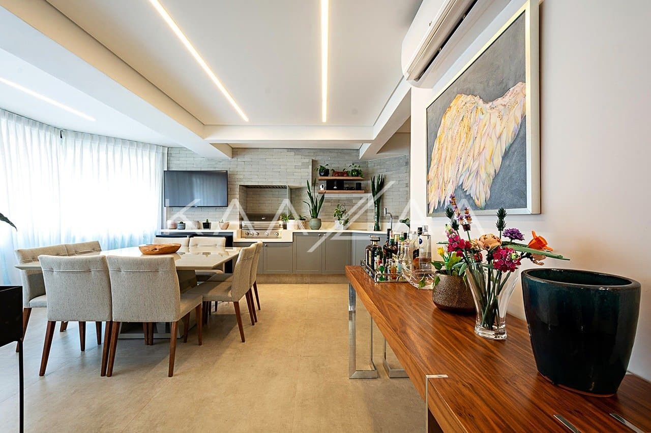 Apartamento todo reformado no melhor de Moema, - Foto 1