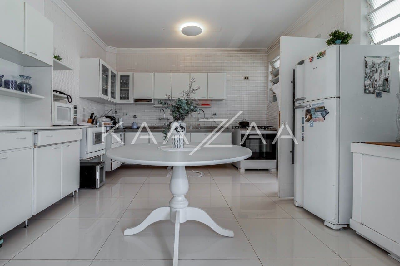 Espaçosa, iluminada, avarandada: cobertura nos Jardins - Foto 12