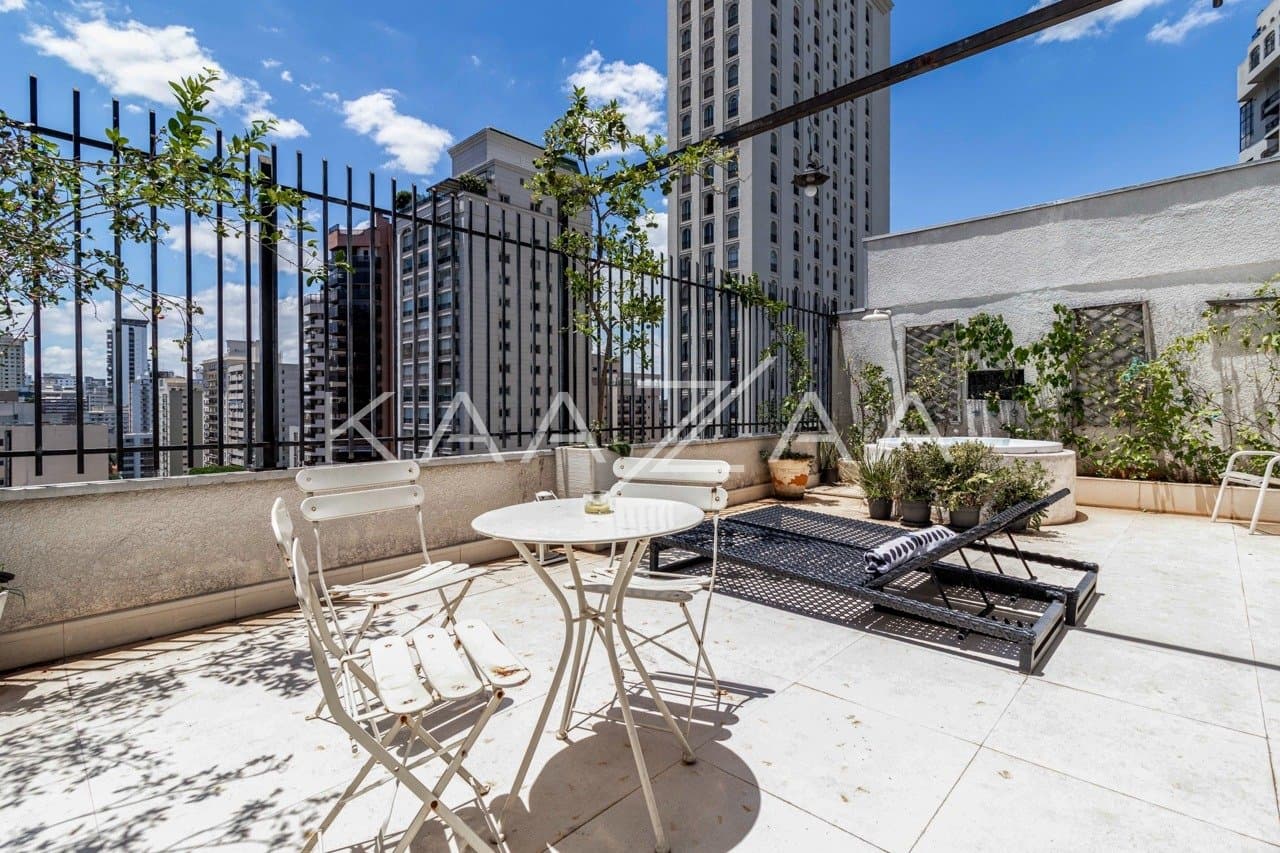 Espaçosa, iluminada, avarandada: cobertura nos Jardins - Foto 2