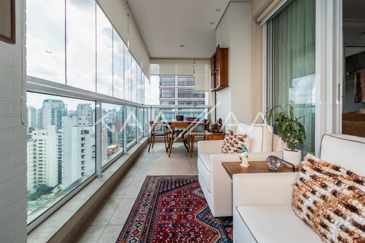 Rodeado de elegância, este apartamento em Moema tem localização cobiçada ao lado do Parque Ibirapuera. - Foto 16