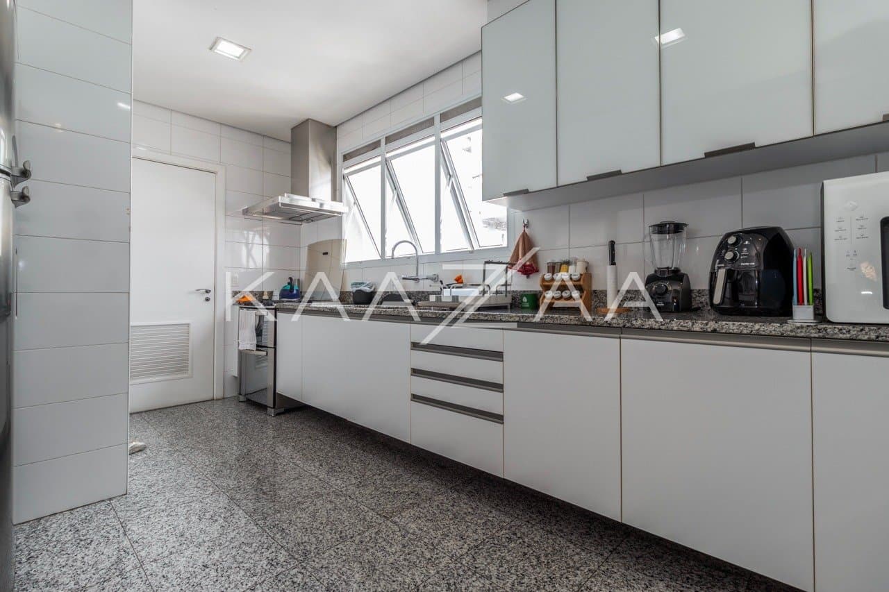 Rodeado de elegância, este apartamento em Moema tem localização cobiçada ao lado do Parque Ibirapuera. - Foto 22