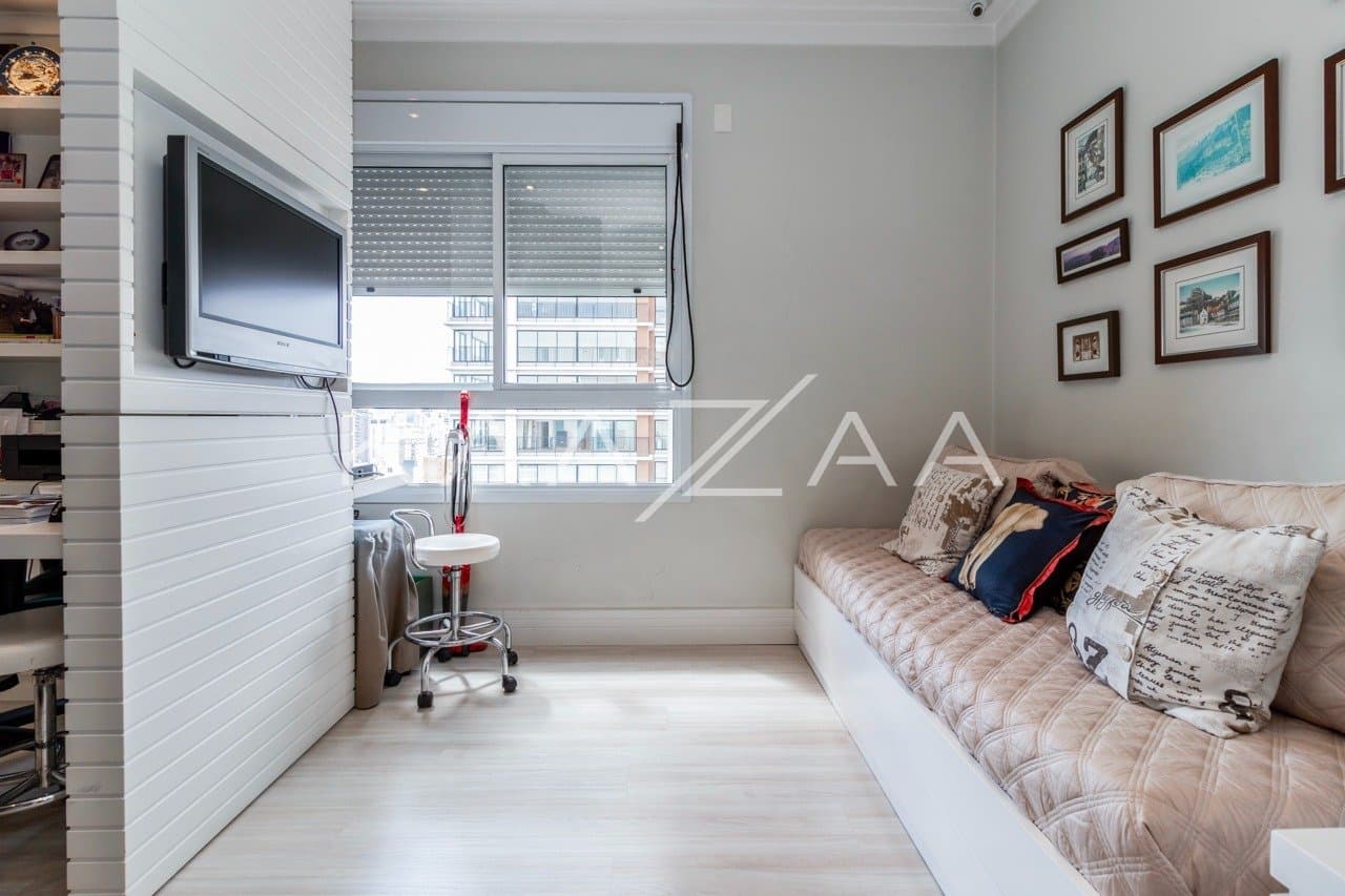 Rodeado de elegância, este apartamento em Moema tem localização cobiçada ao lado do Parque Ibirapuera. - Foto 31