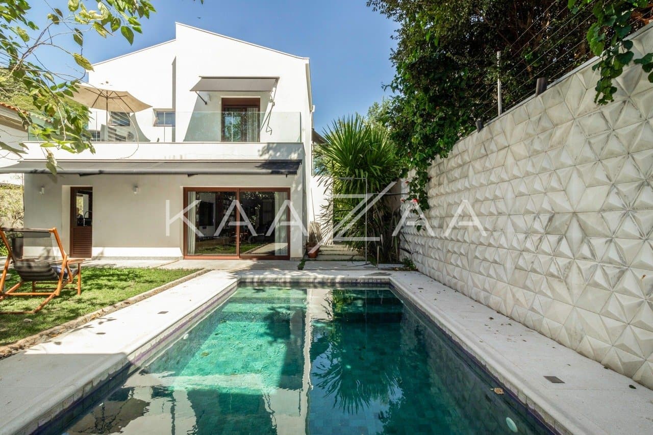 Casa em Alto de Pinheiros - Foto 1