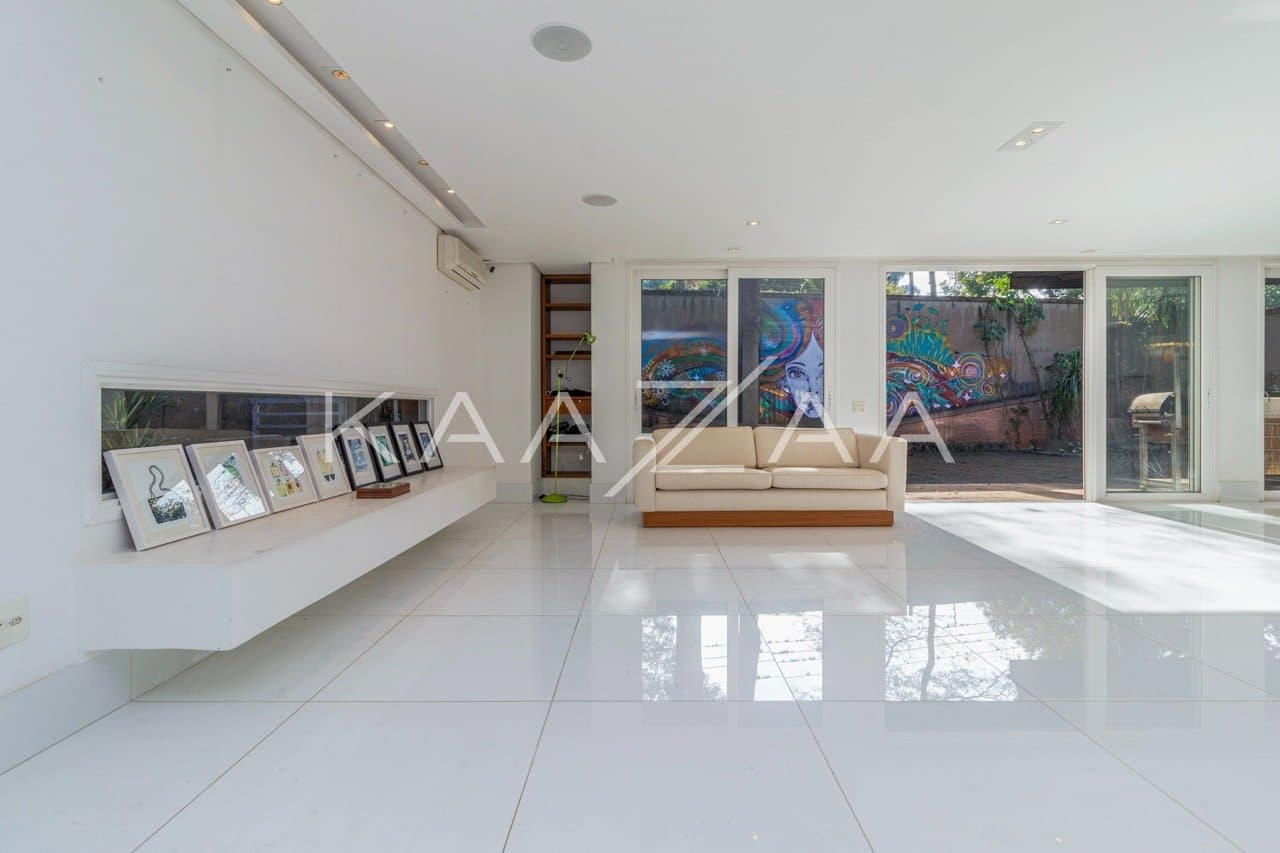 Casa em Alto de Pinheiros - Foto 1