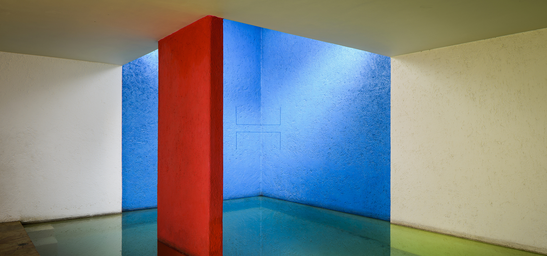 Sensibilidade, silêncio e beleza: a arquitetura inspiradora de Luis Barragán